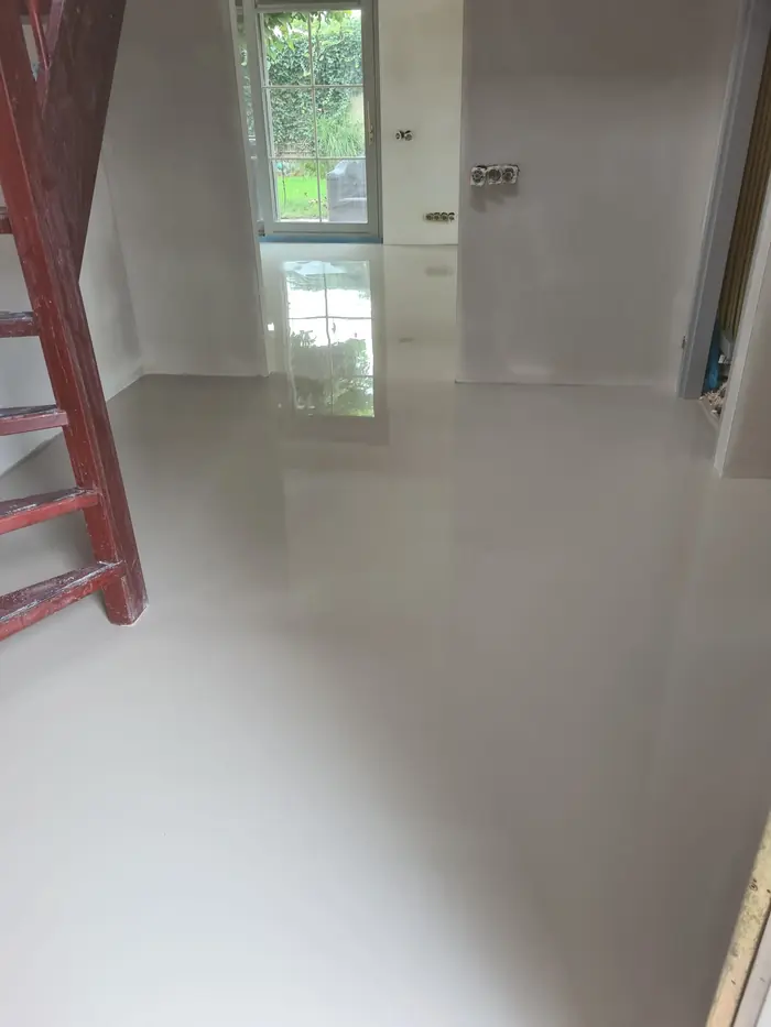 Vloer egaliseren en pvc leggen in Culemborg e.o. door Smeding Bouwbedrijf